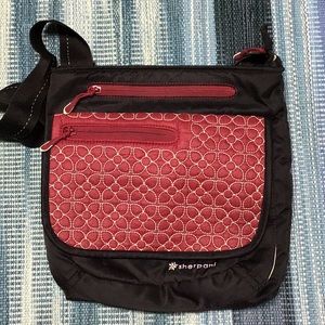 Crossbody Sherpani bag/purse